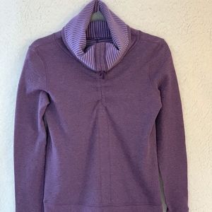 Lululemon "In a Cinch" Cowl Neck Pullover. Size 4